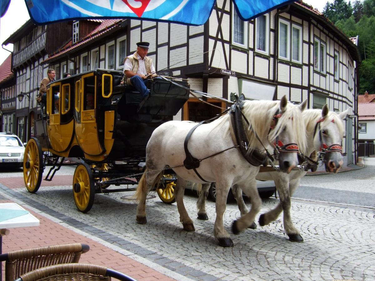 Alter Kornspeicher *